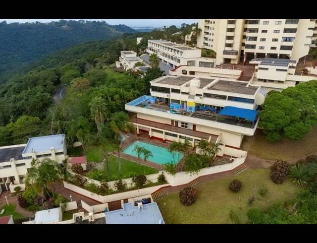2 BEDROOM PROPERTY TO RENT IN PADFIELD PARK